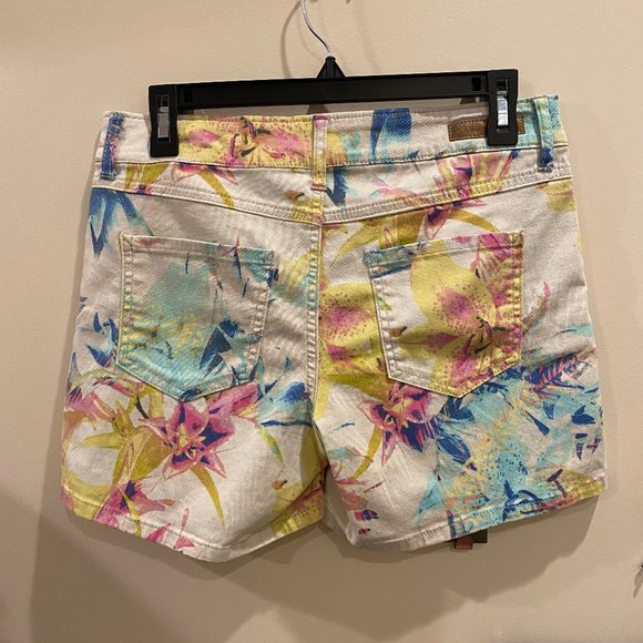 Nicki Minaj Multicolor Floral Shorts Size 9/10 - Picture 4 of 10